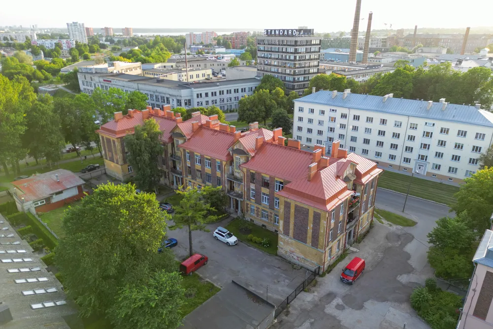 Ajalooline kortermaja õhust