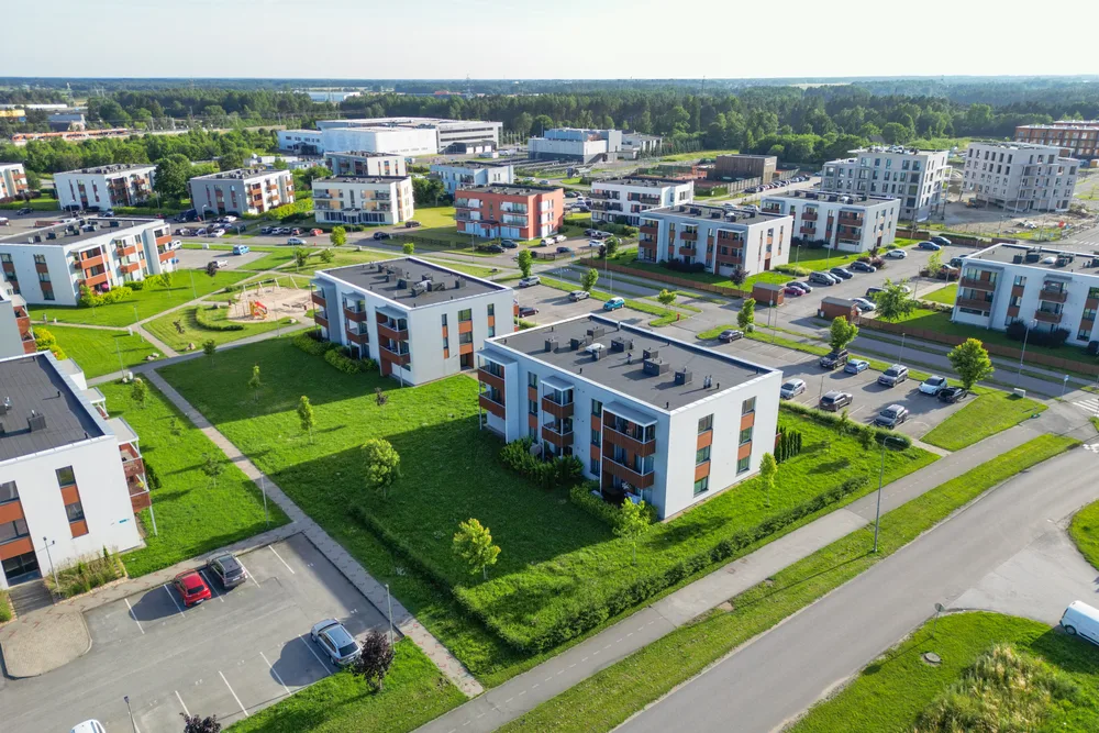 Elamukompleks laiemas plaanis