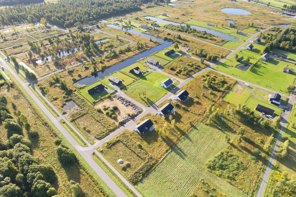 Krunt ja ligipääsutee ülevalt